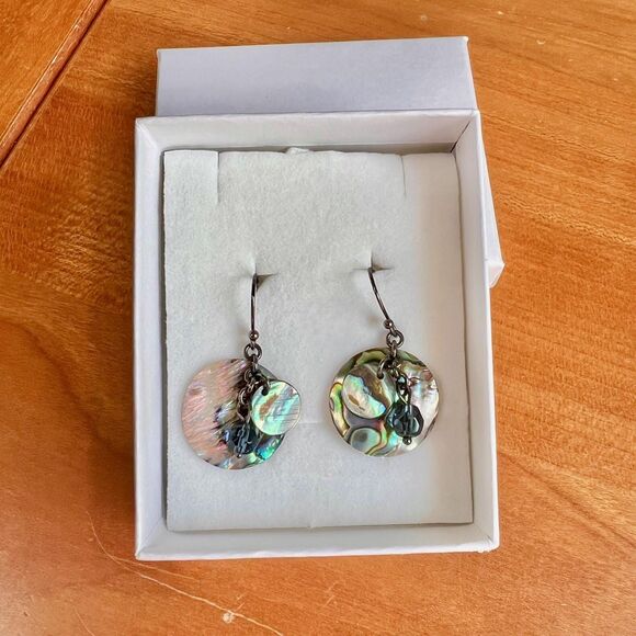 Vintage Abalone Shell Earrings, Abalone Jewelry, Dangle Shell Earring - Picture 6 of 10
